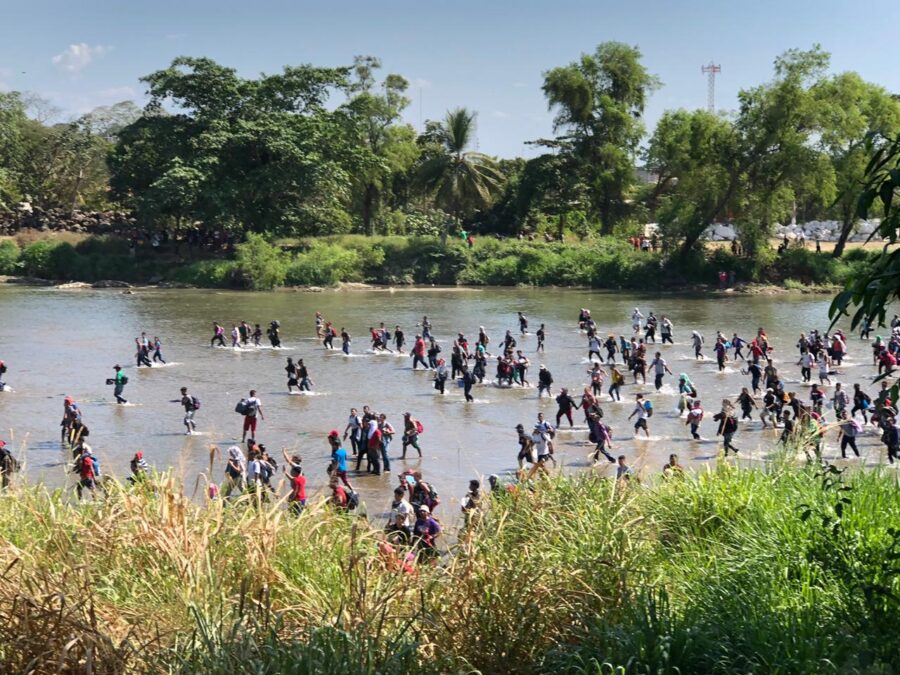 Migrantes quedan atrapados en México por COVID-19