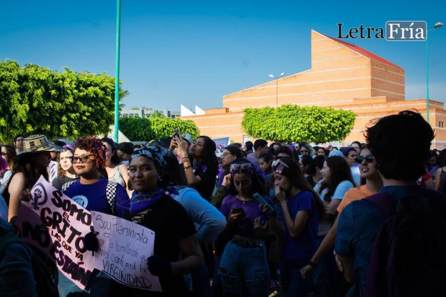 Marcha histórica, más de 300 autlenses tomaron las calles este #8M