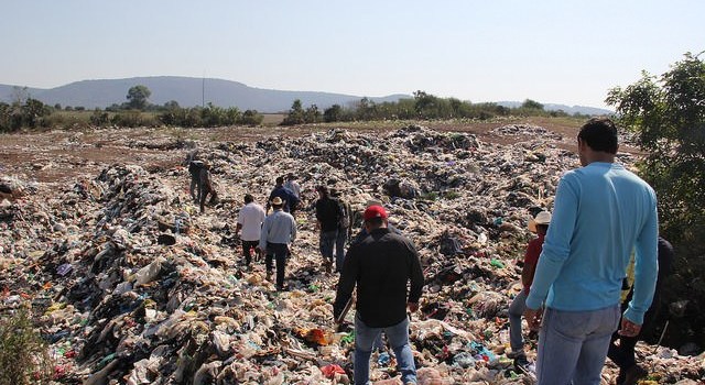 Gana Atacco; fallo obliga a Tapalpa a cerrar basurero irregular