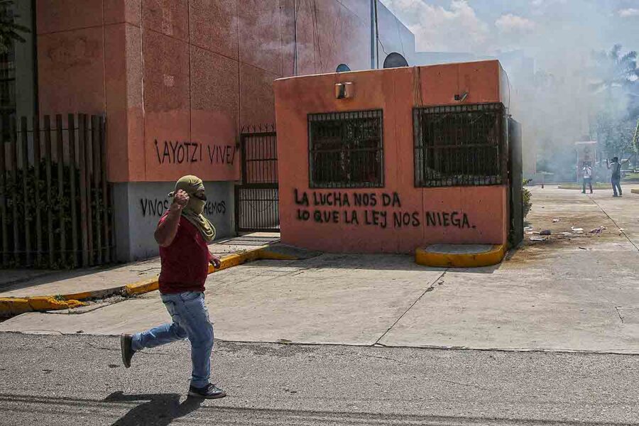 Un intento de movimiento en 1980 genera la amenaza de Figueroa de quitar el subsidio a la Normal