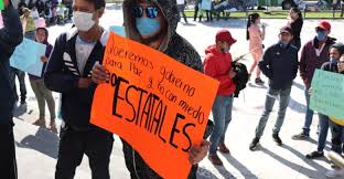 Violan derechos humanos policías estatales en Poncitlán; Poncitlenses se manifiestan