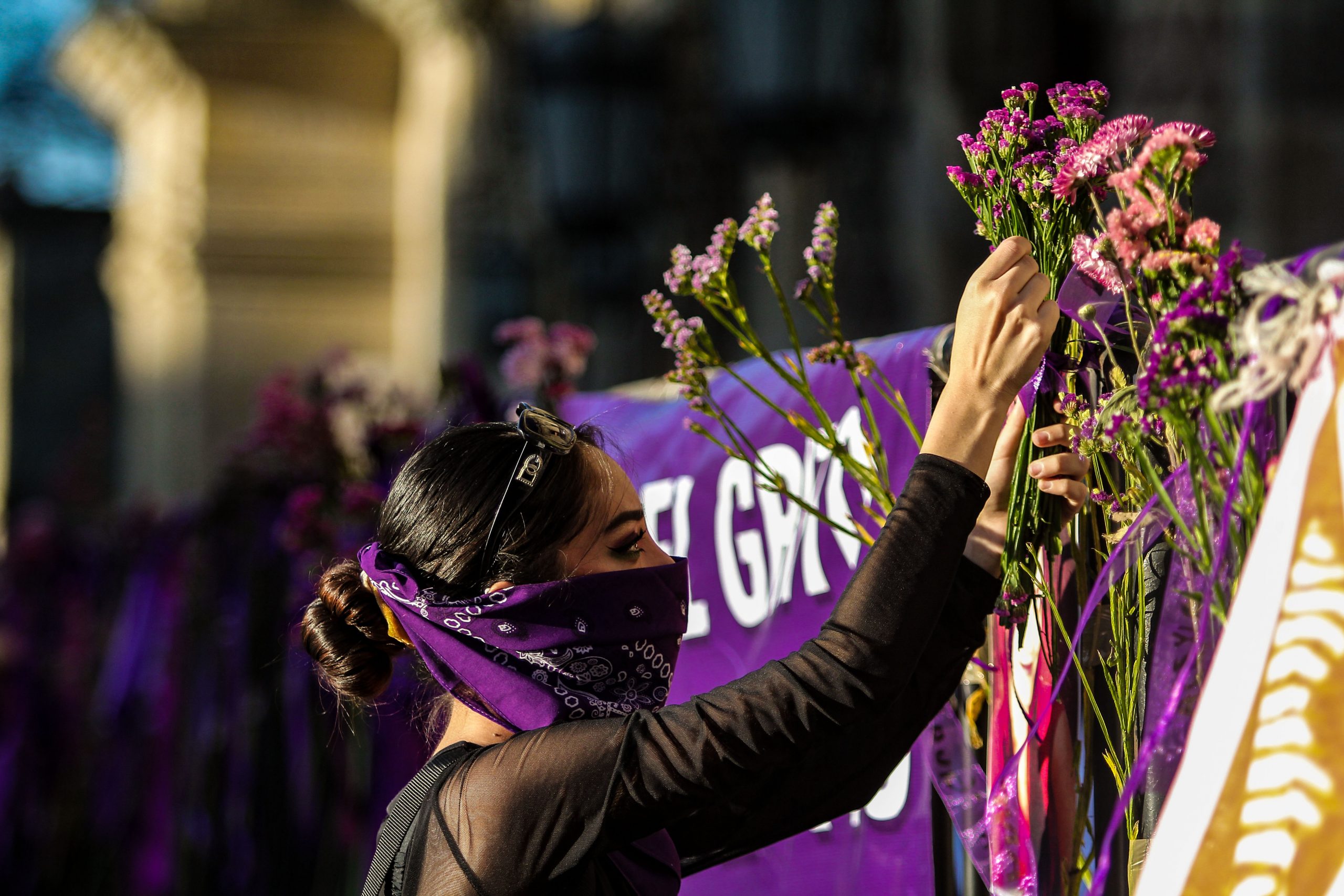 Galería: flores y listones por cada feminicidio y desaparecida