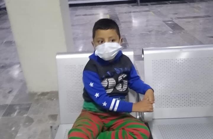 Por negligencia médica, muere niño de Zacoalco de Torres. Padres denuncian