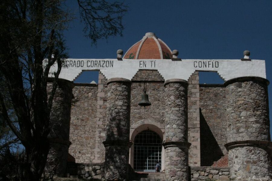 Acasico en el tiempo frente a la presa Zapotillo