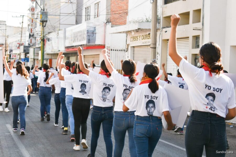 Exige normal rural de Aguascalientes respuestas por los 43 de Ayotzinapa