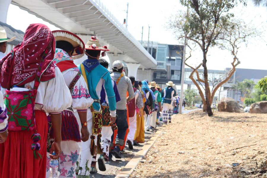 10 datos para entender la caravana wixárika