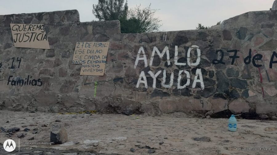 Diálogos para cansar; familias desalojadas en Zapopan buscan a AMLO