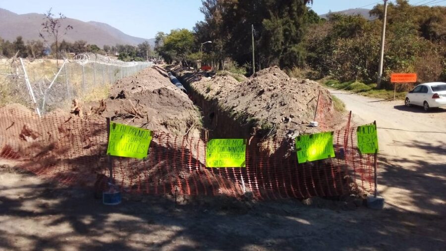 Vecinas de Tlajomulco frenan colector de Tierra y Armonía sin licencia