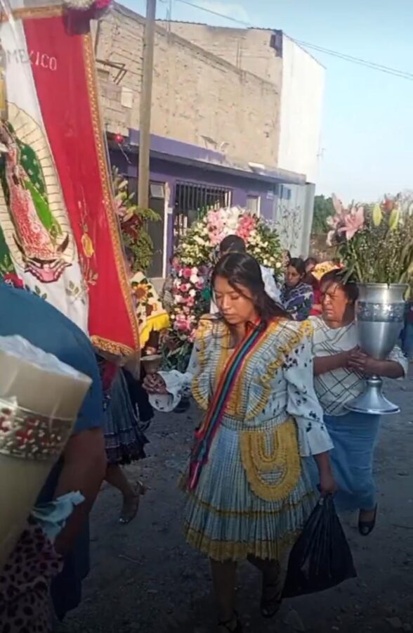 Del rosario a la fiesta: comunidad mazahua de Zapopan