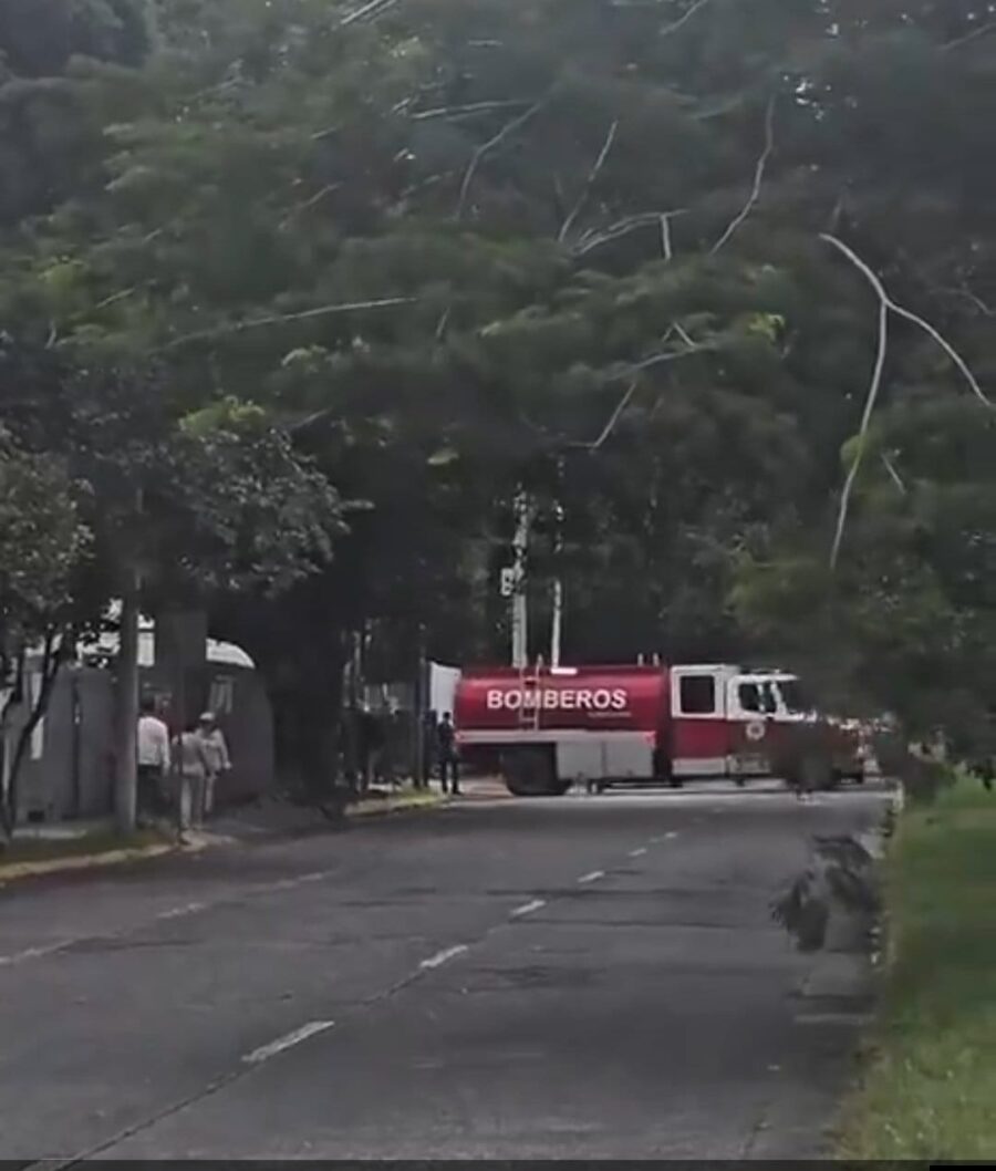 Bomberos de Guadalajara colabora en represión de manifestantes en Casa Jalisco con ayuda de Zapopan y Jalisco